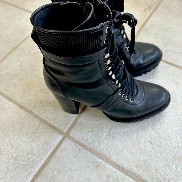 Size 10 Black Booties - Picture 1 of 1
